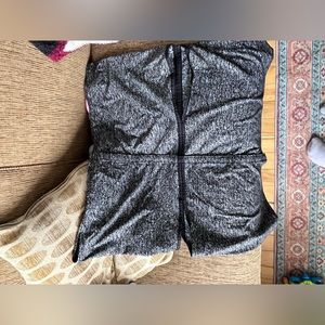 Lululemon scarf/shawl